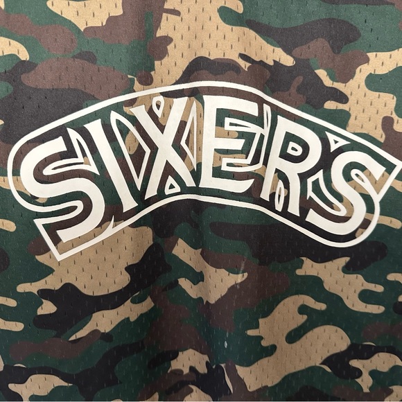 Men’s Mitchell & Ness Philadelphia 76ers Camo Mesh Jersey Shirt XL NBA - Picture 3 of 6